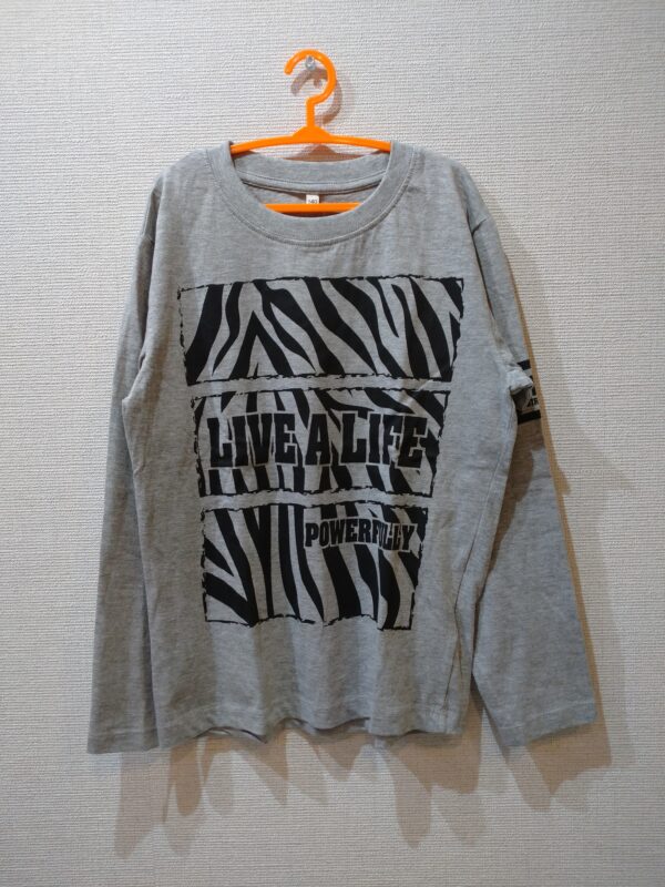 14.【新品】【子供服】長袖Tシャツ　140㎝